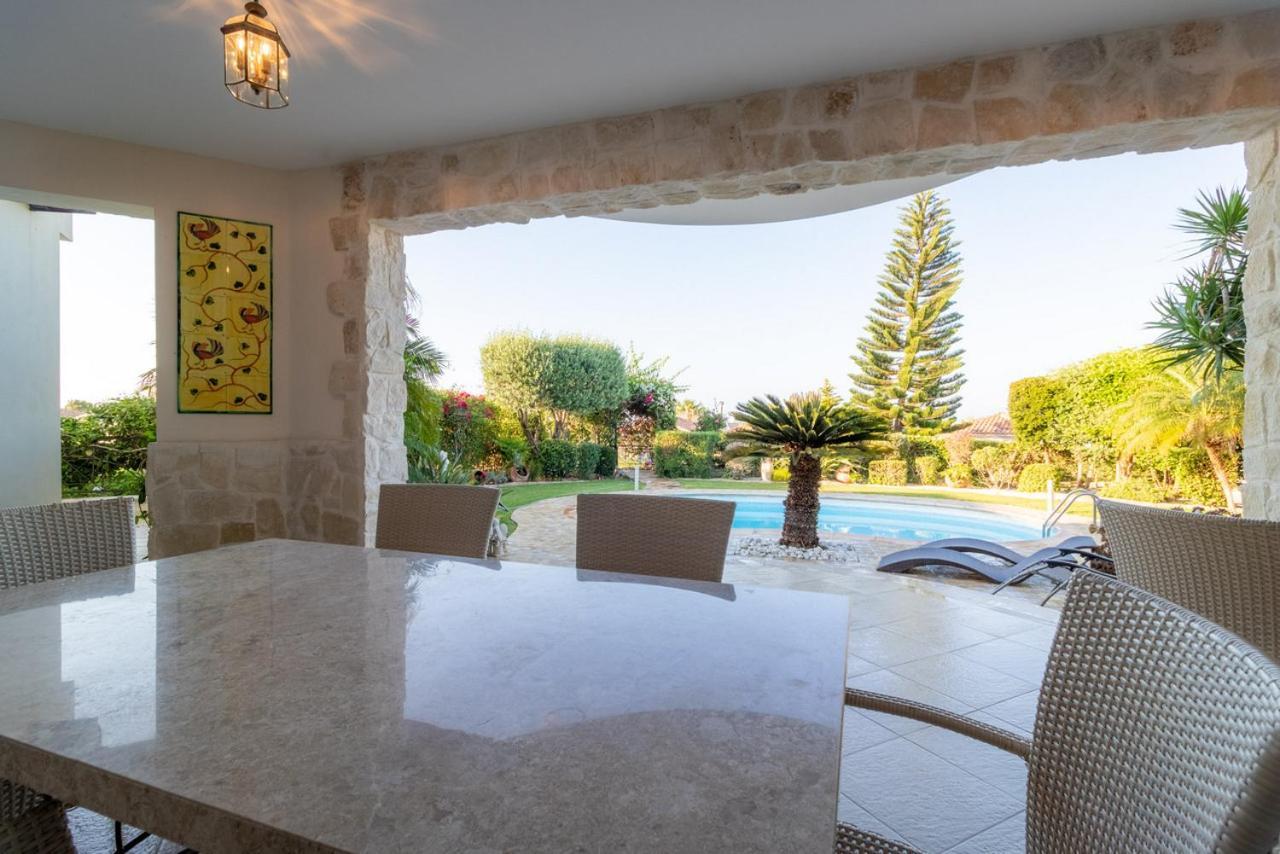 Rafaella In Latchi With Private Garden Villa Polis