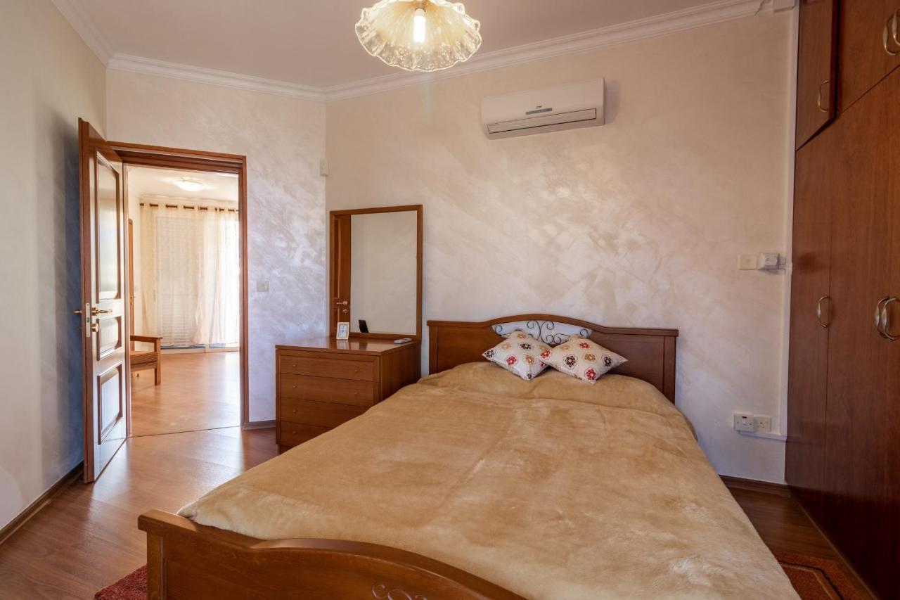 Villa Rafaella In Latchi With Private Garden *