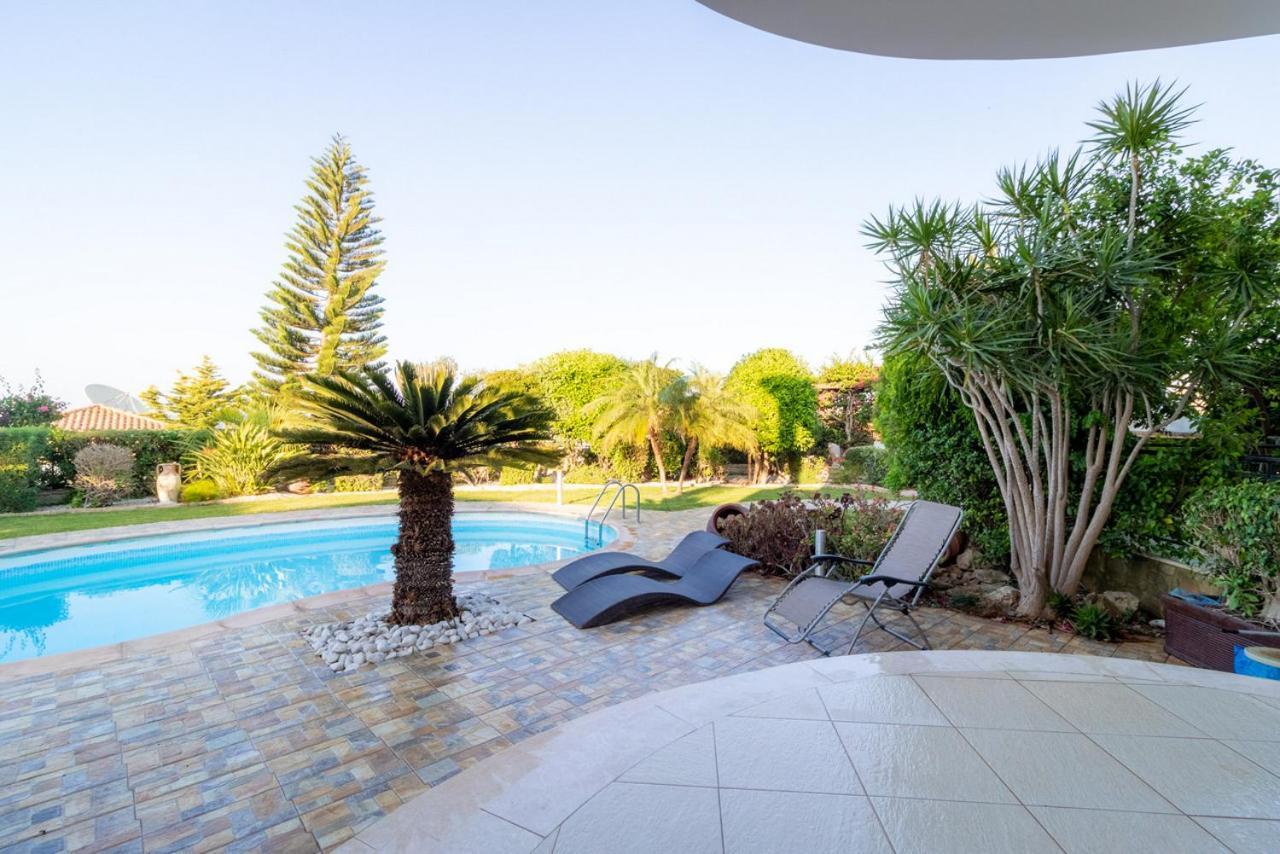 Rafaella In Latchi With Private Garden Villa