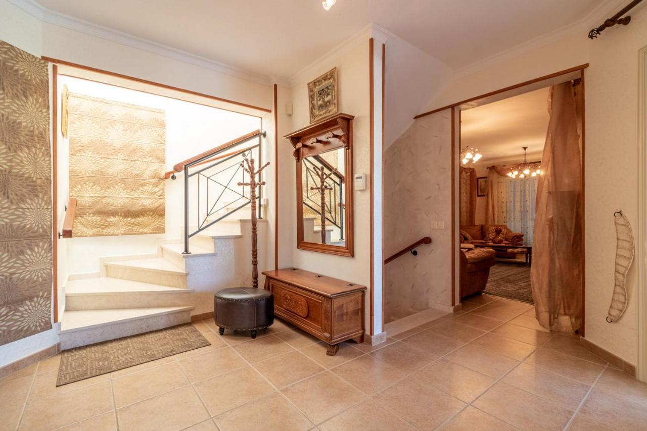 Villa Rafaella In Latchi With Private Garden Polis