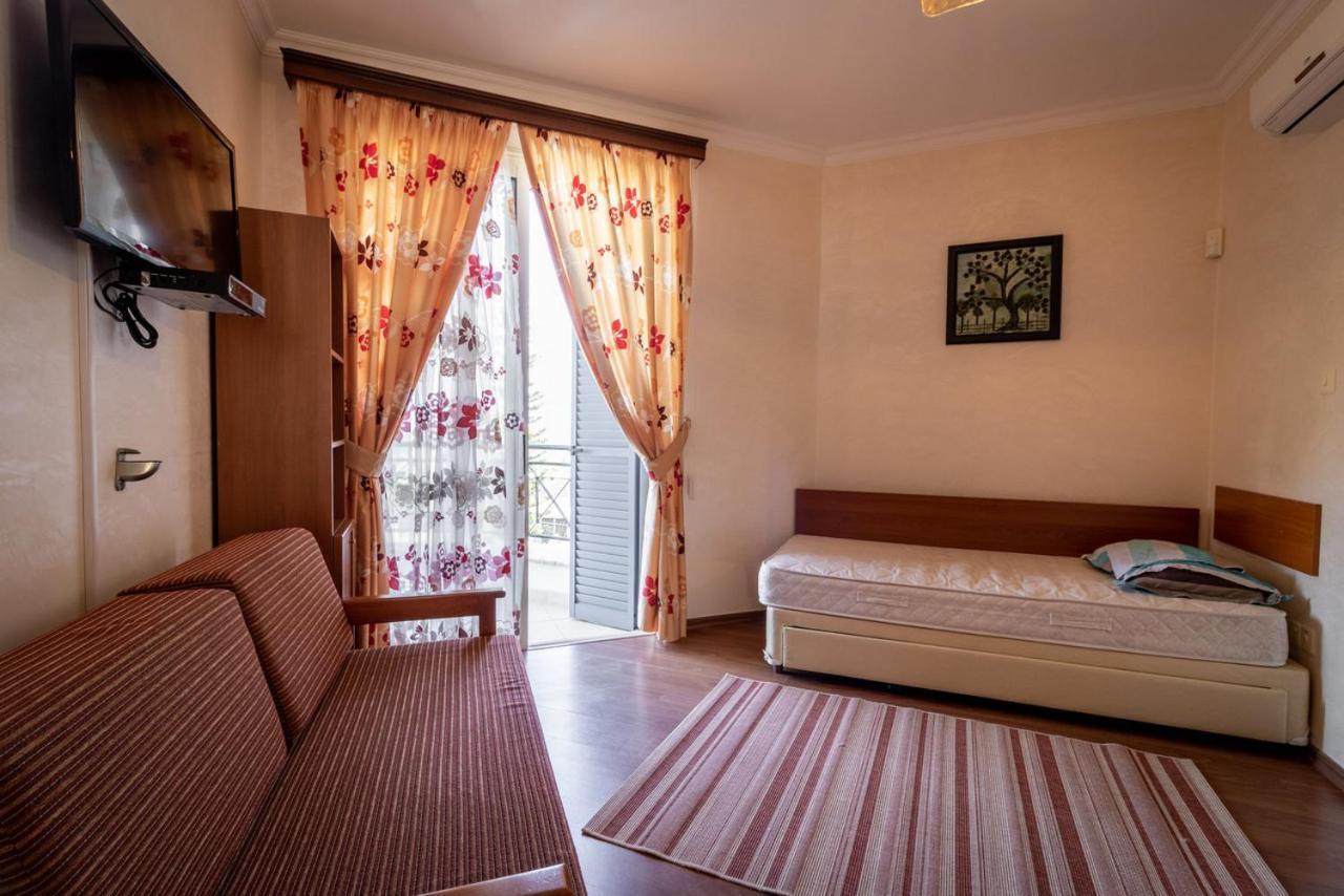Rafaella In Latchi With Private Garden Villa *