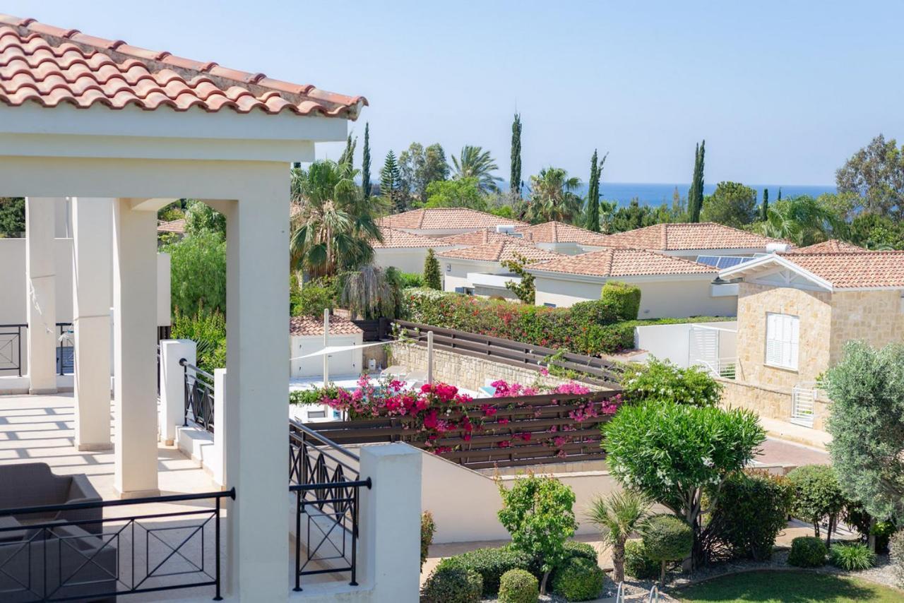 Rafaella In Latchi With Private Garden *