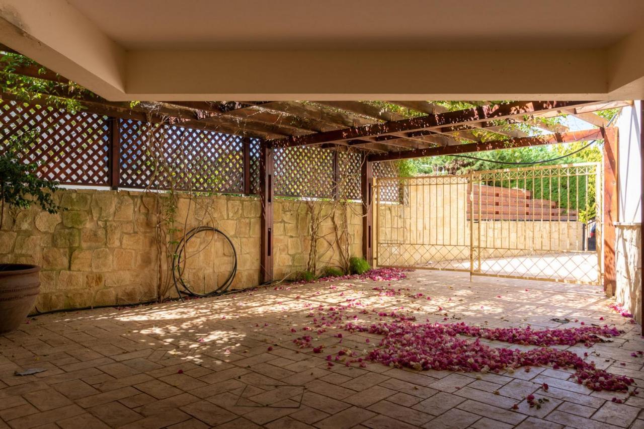 Rafaella In Latchi With Private Garden Villa *