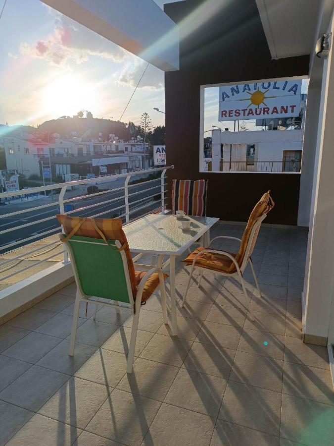 Spectacular Sea View, Private Jacuzzi & Table Pool * Protaras