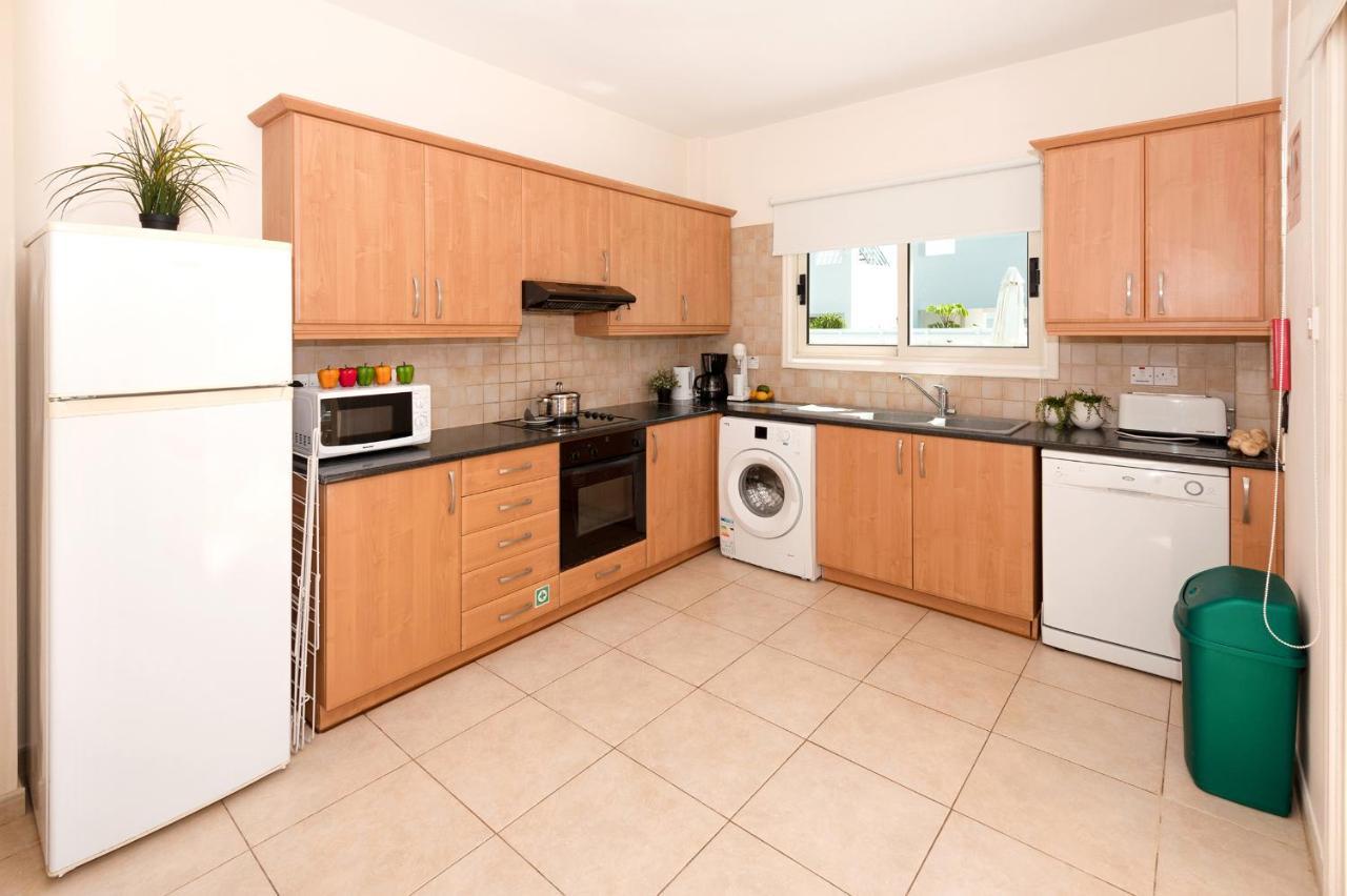 Carolina Villa Ayia Napa