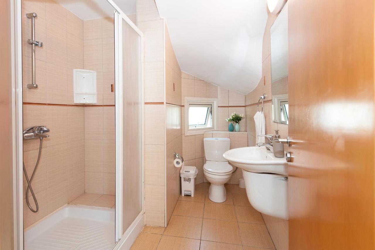 Carolina Villa Ayia Napa