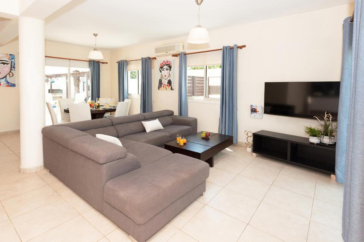 Carolina Villa
