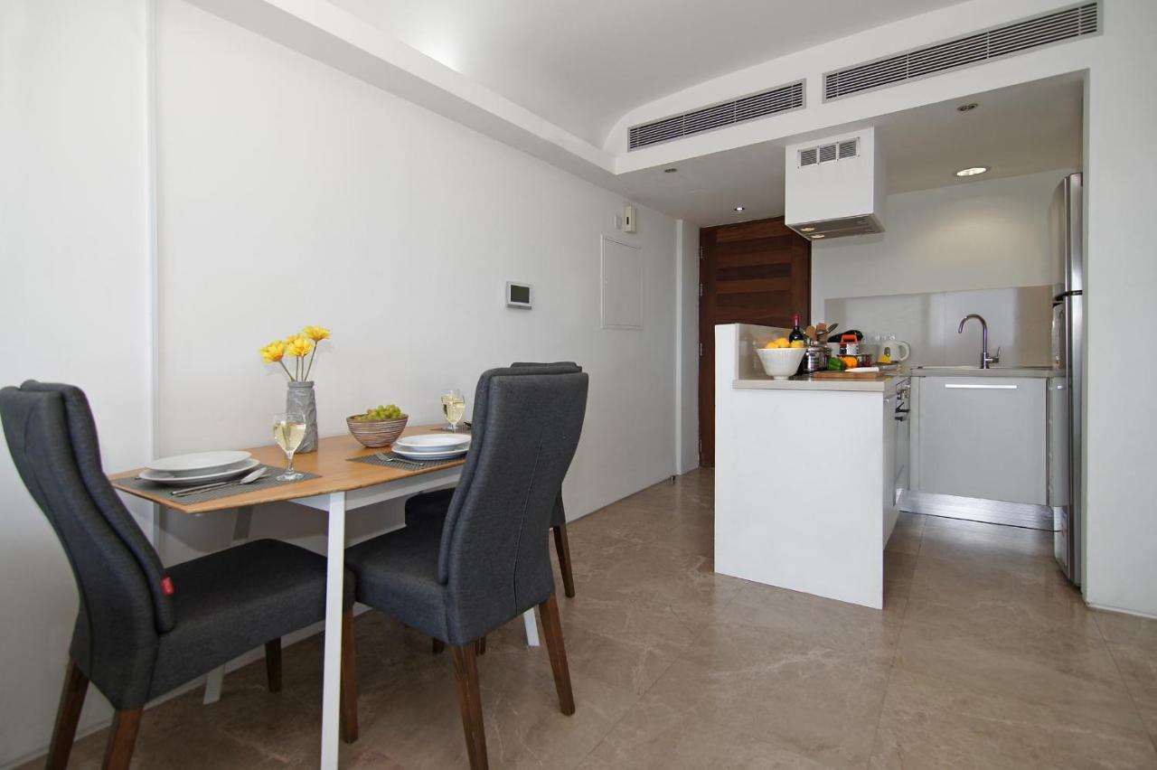 Josephine - Beachfront Apartment *