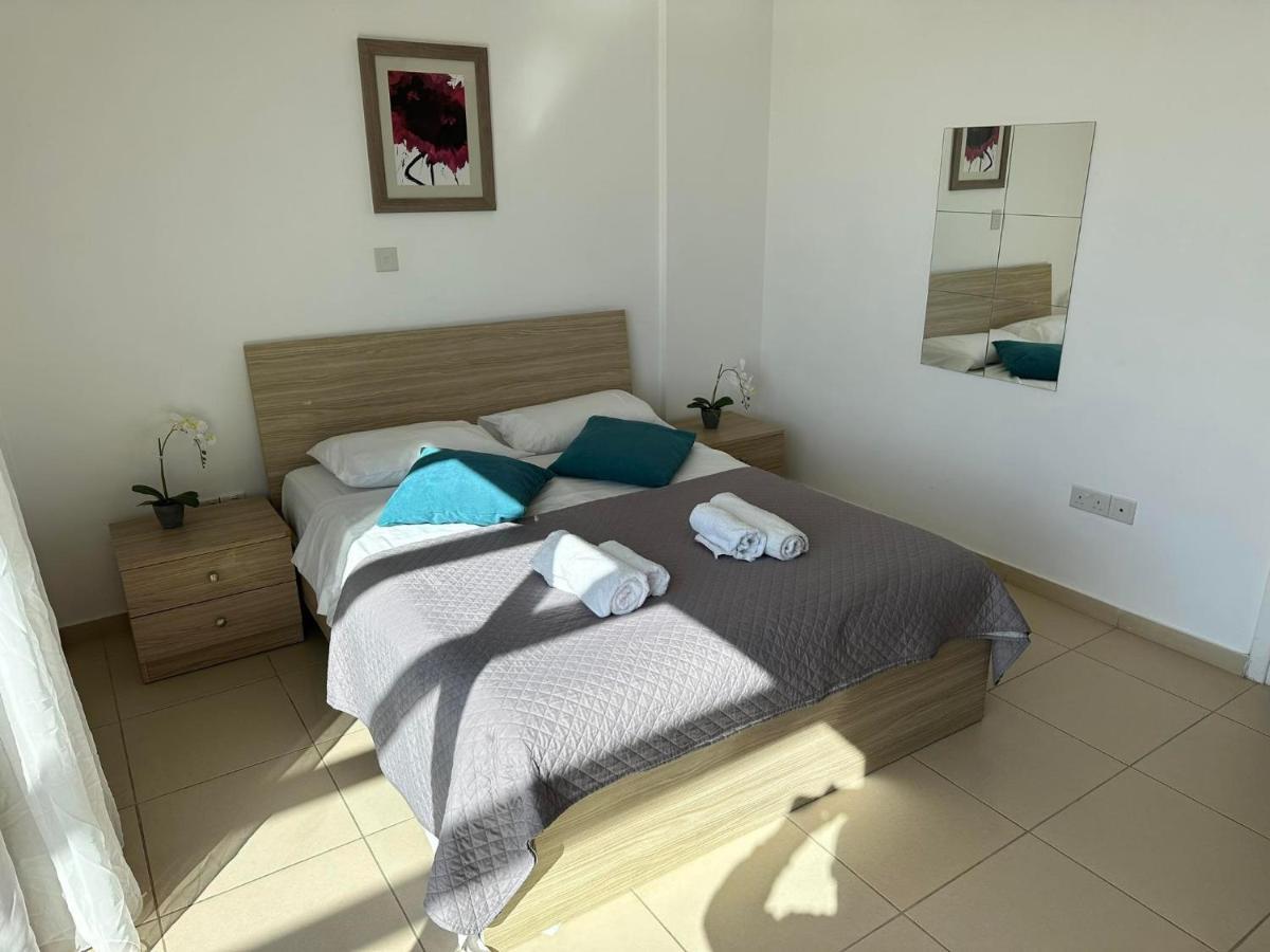 Aqua Sunrise 1km From With Sea Views Villa Coral Bay