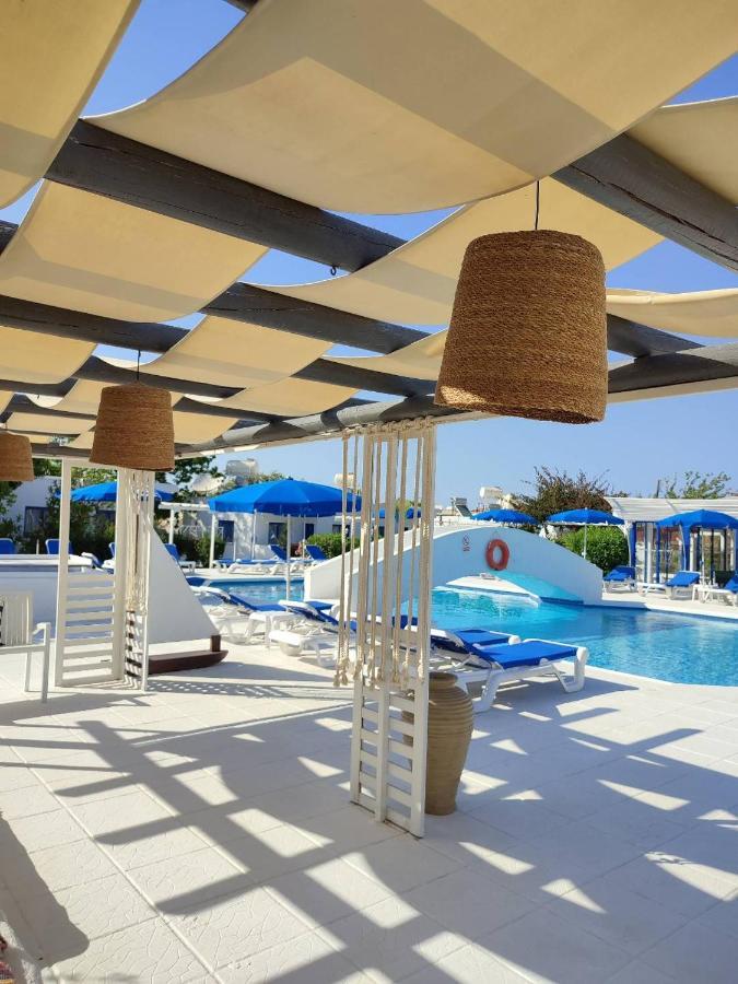 Aparthotel Flokkas