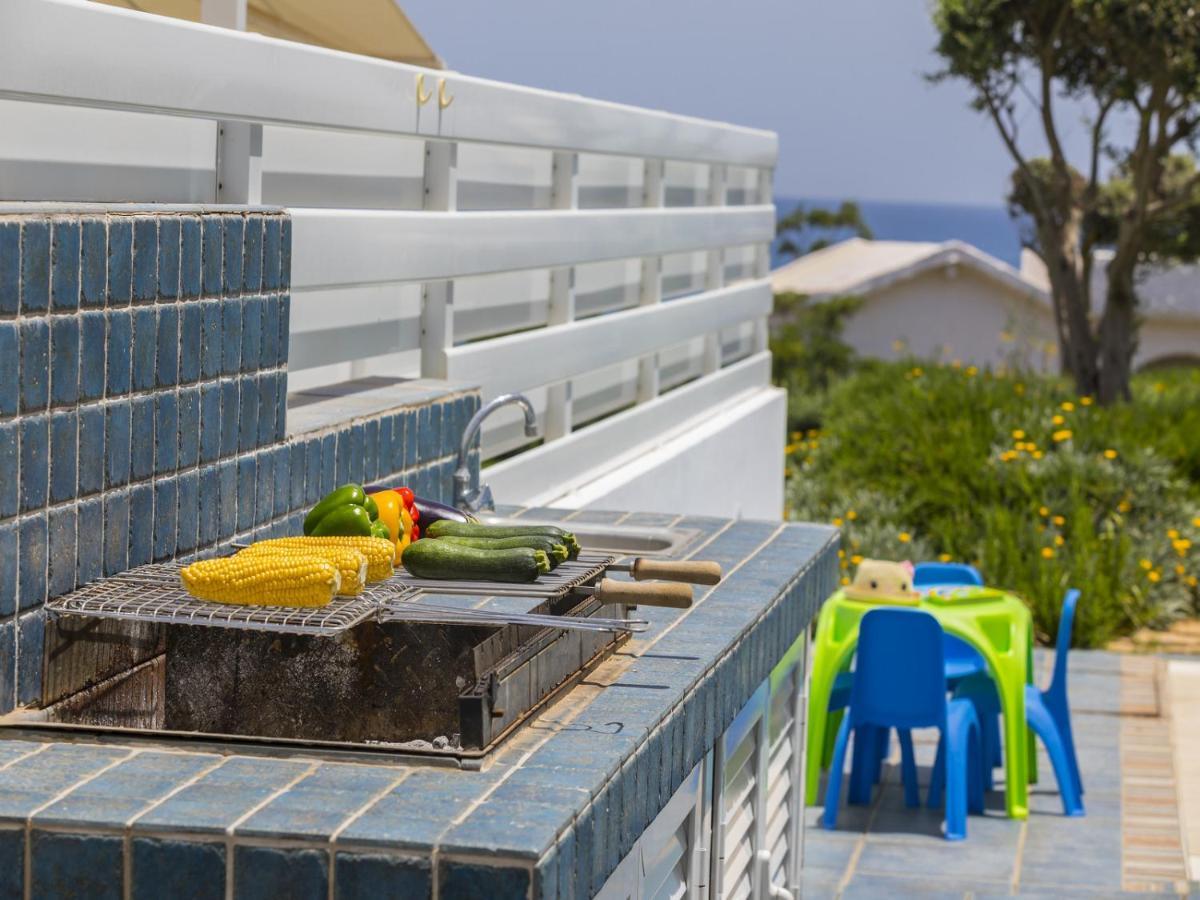 Seafront Sirina Pearl Villa *