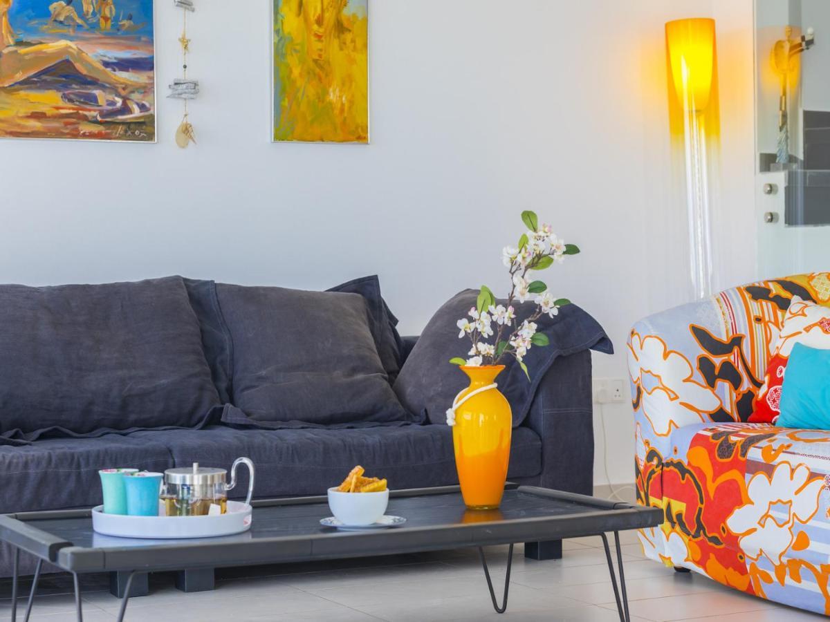 Villa Seafront Sirina Pearl
