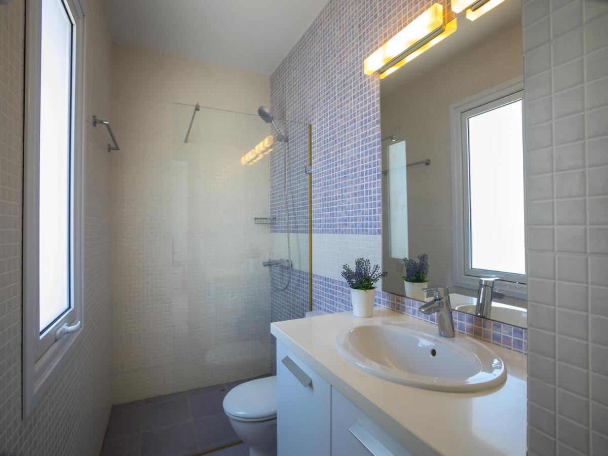 Villa Seafront Sirina Pearl
