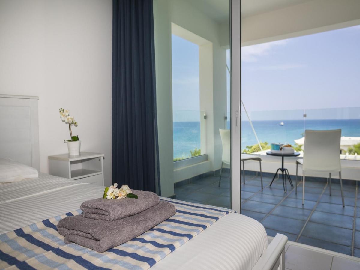 Seafront Sirina Pearl