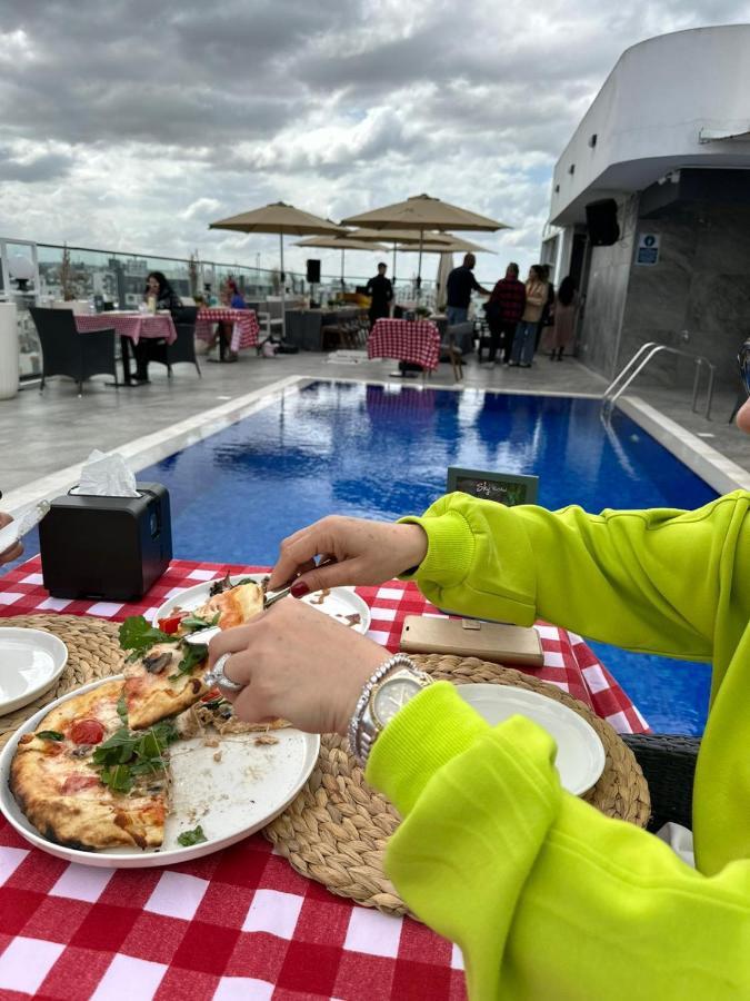 Sky Roof Hotel