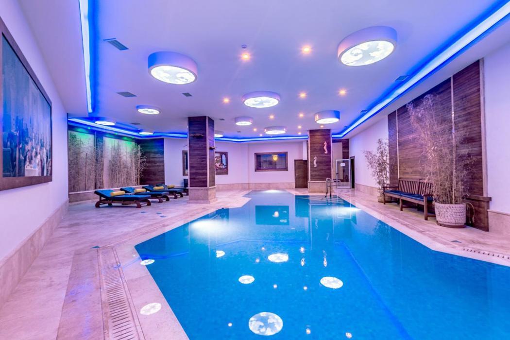 Vuni Palace Premium & & Casino Beachfront Location ! Hotel 5*