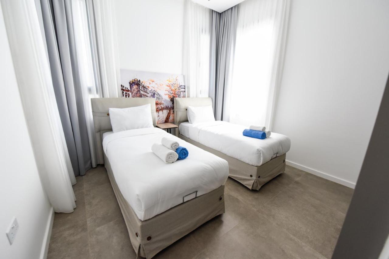 The Country Club & Appartement