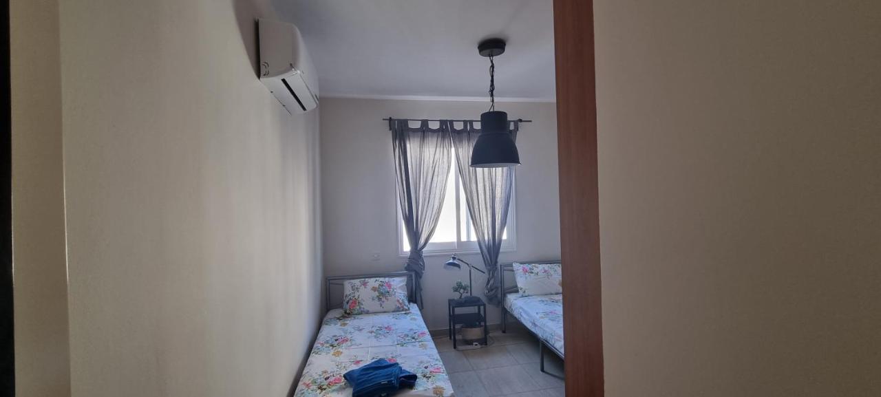 Apartamento Ancient - Cozy Place Next To The Sea, Marina, Historical Sites, Buses, Mall, And Market *