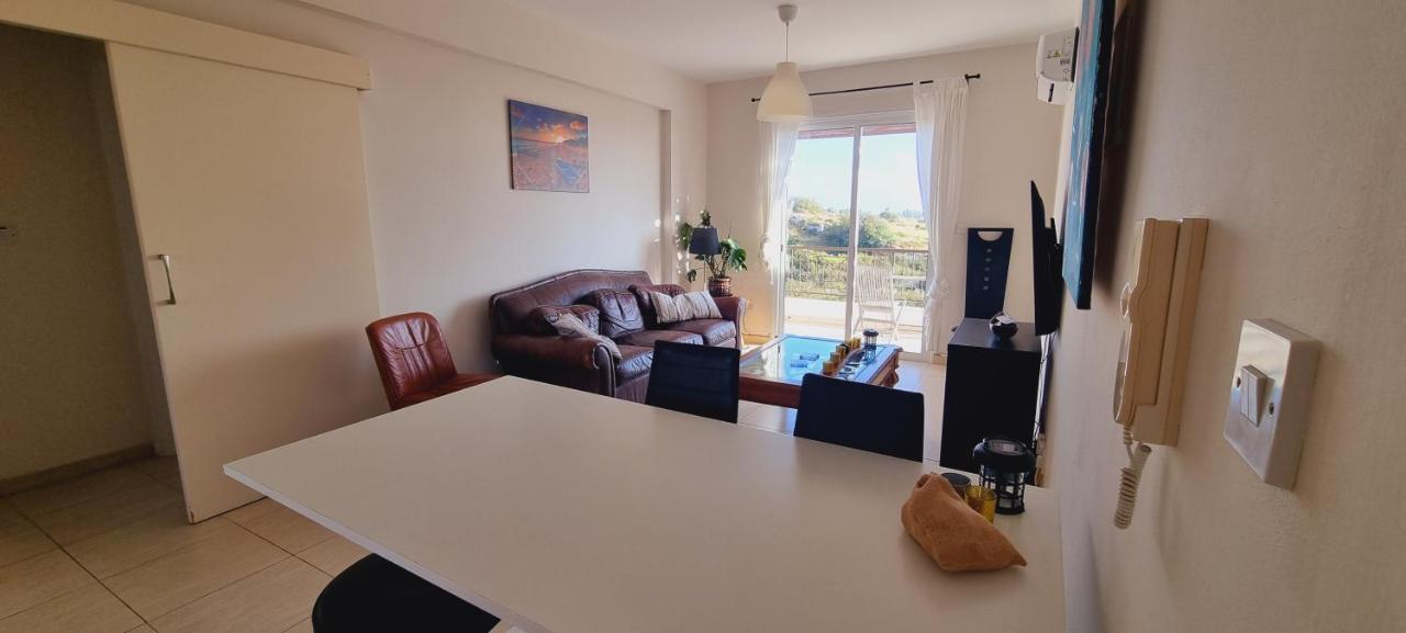 Apartamento Ancient - Cozy Place Next To The Sea, Marina, Historical Sites, Buses, Mall, And Market