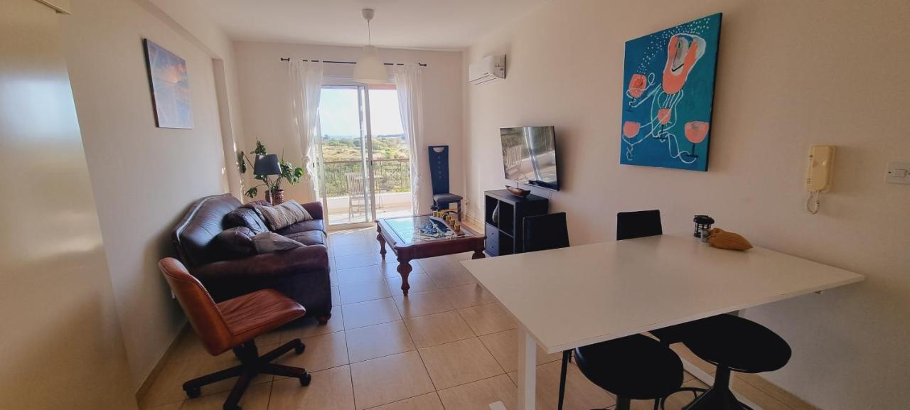 Ancient - Cozy Place Next To The Sea, Marina, Historical Sites, Buses, Mall, And Market Apartamento Paphos
