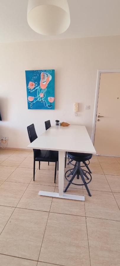 Apartamento Ancient - Cozy Place Next To The Sea, Marina, Historical Sites, Buses, Mall, And Market Paphos