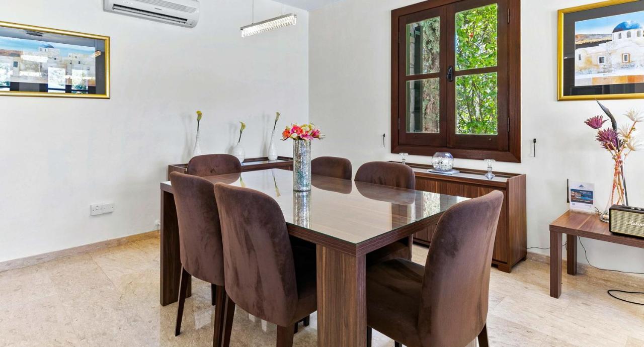 3 Bedroom Kedros With Private Pool And Hot Tub, Aphrodite Hills