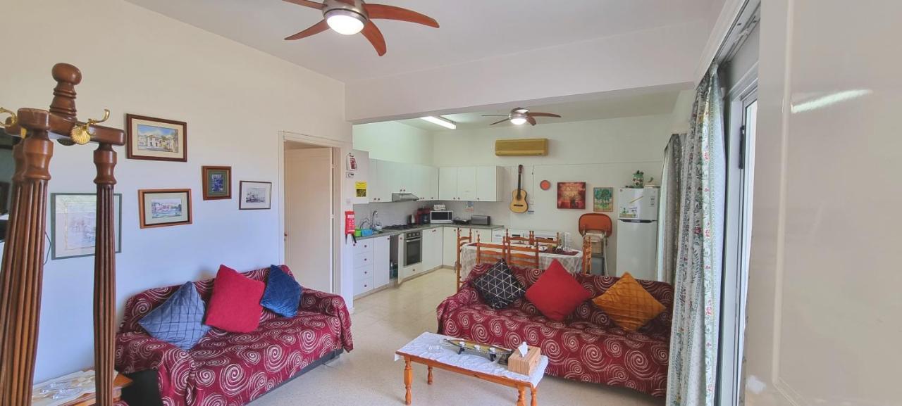 Aparthotel Astrofegia Near The Sea Agia Marina (Northern Cyprus)