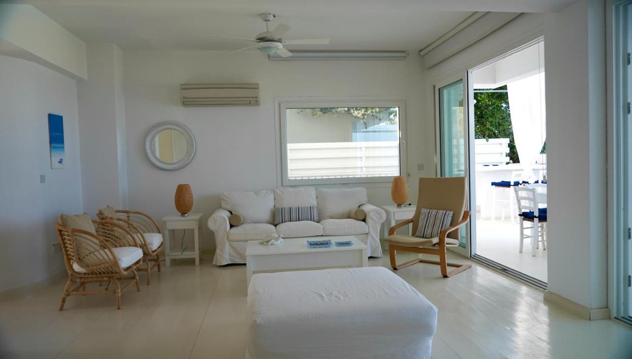 Narcissus 18 Villa Paralimni