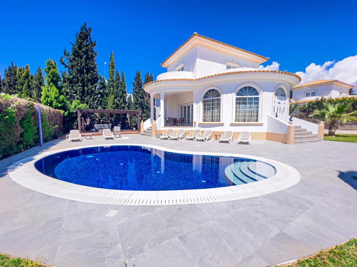 Villa Elysium