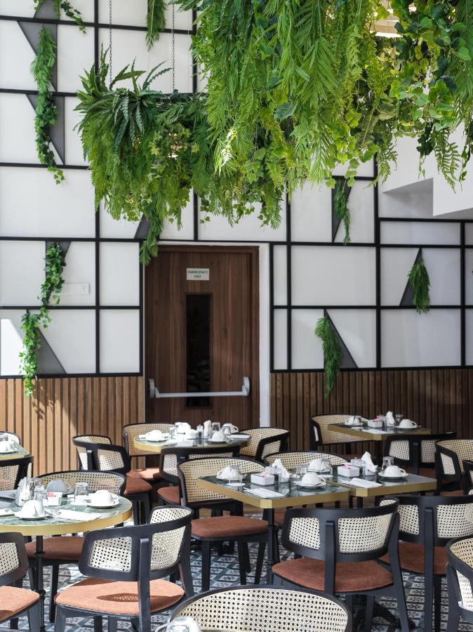 Leonardo Boutique 4* Larnaca