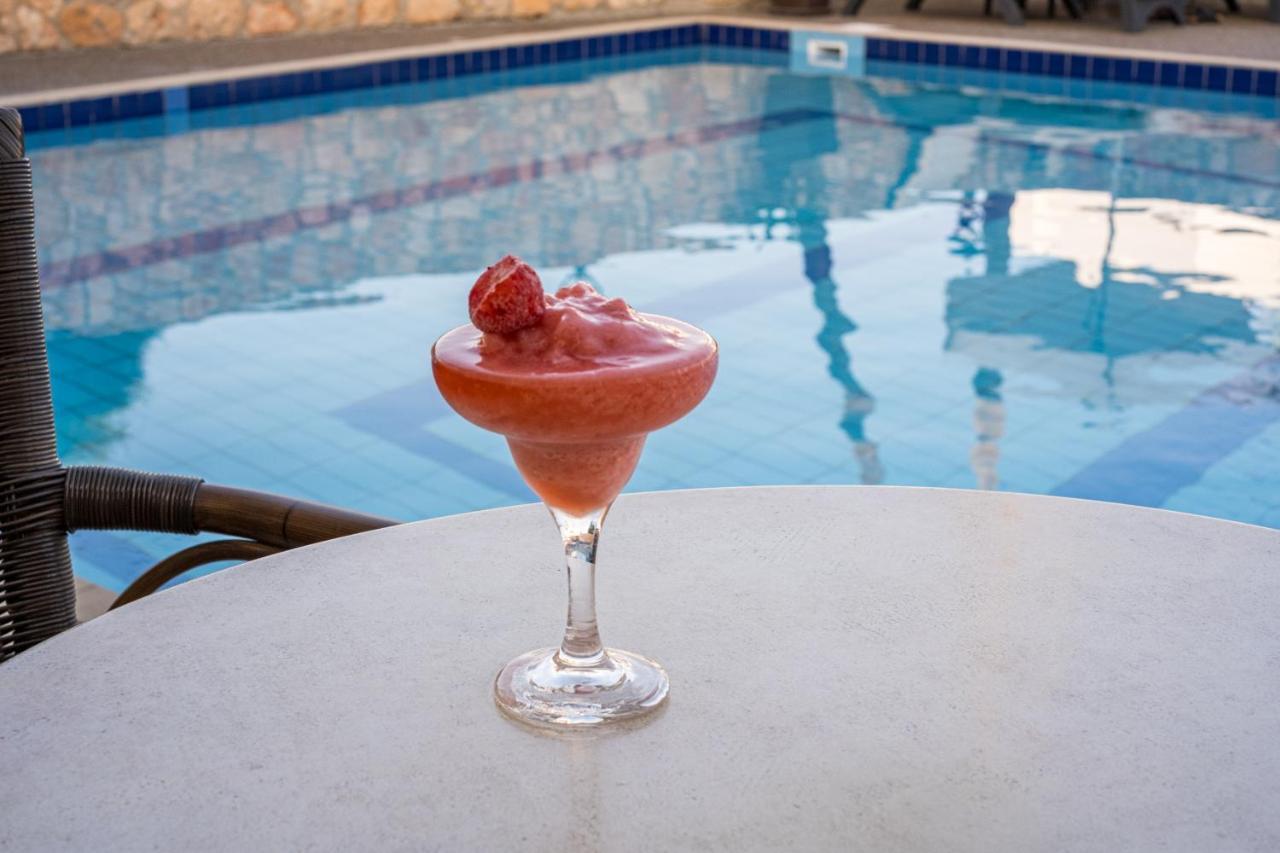 Hotel Anais Bay 3*
