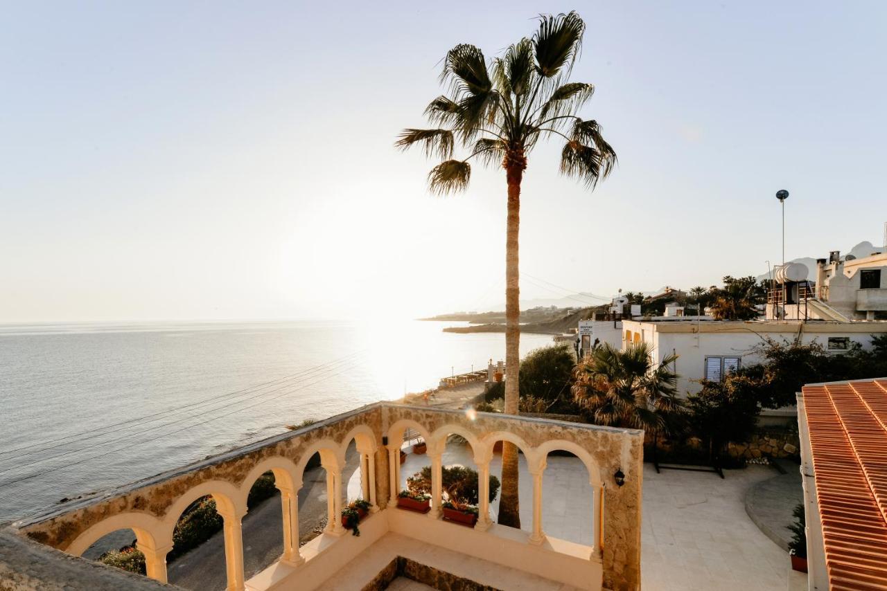 Luxuriant Kyrenia * Kyrenia (Northern Cyprus)