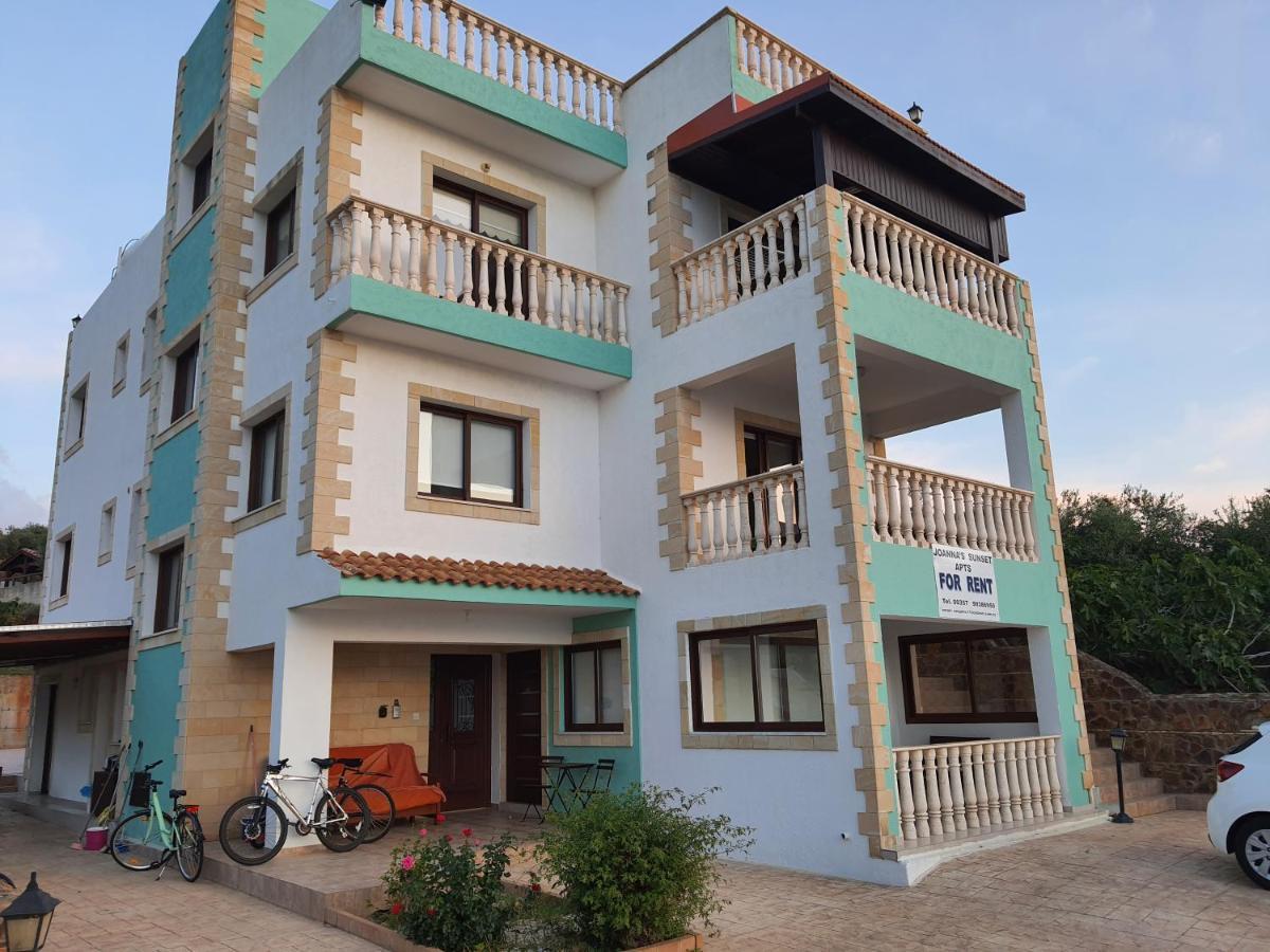 Joanna Sunset Apts * Pomos