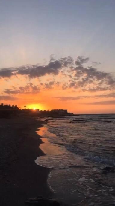 Vakantiehuis High By The Beach House In Girne *