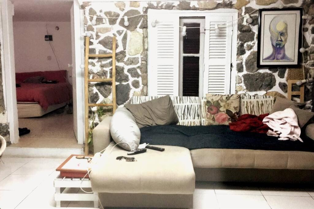 Vakantiehuis High By The Beach House In Girne