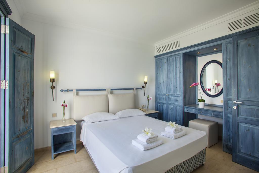 Nausicaa Luxury * Protaras