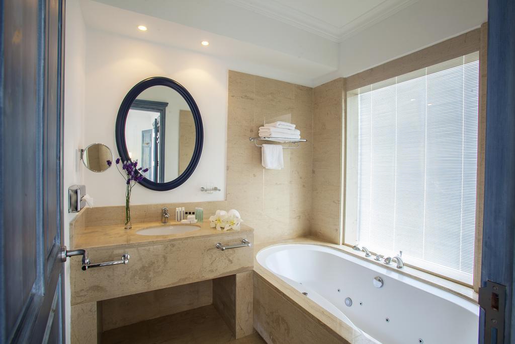 Nausicaa Luxury Villa Protaras