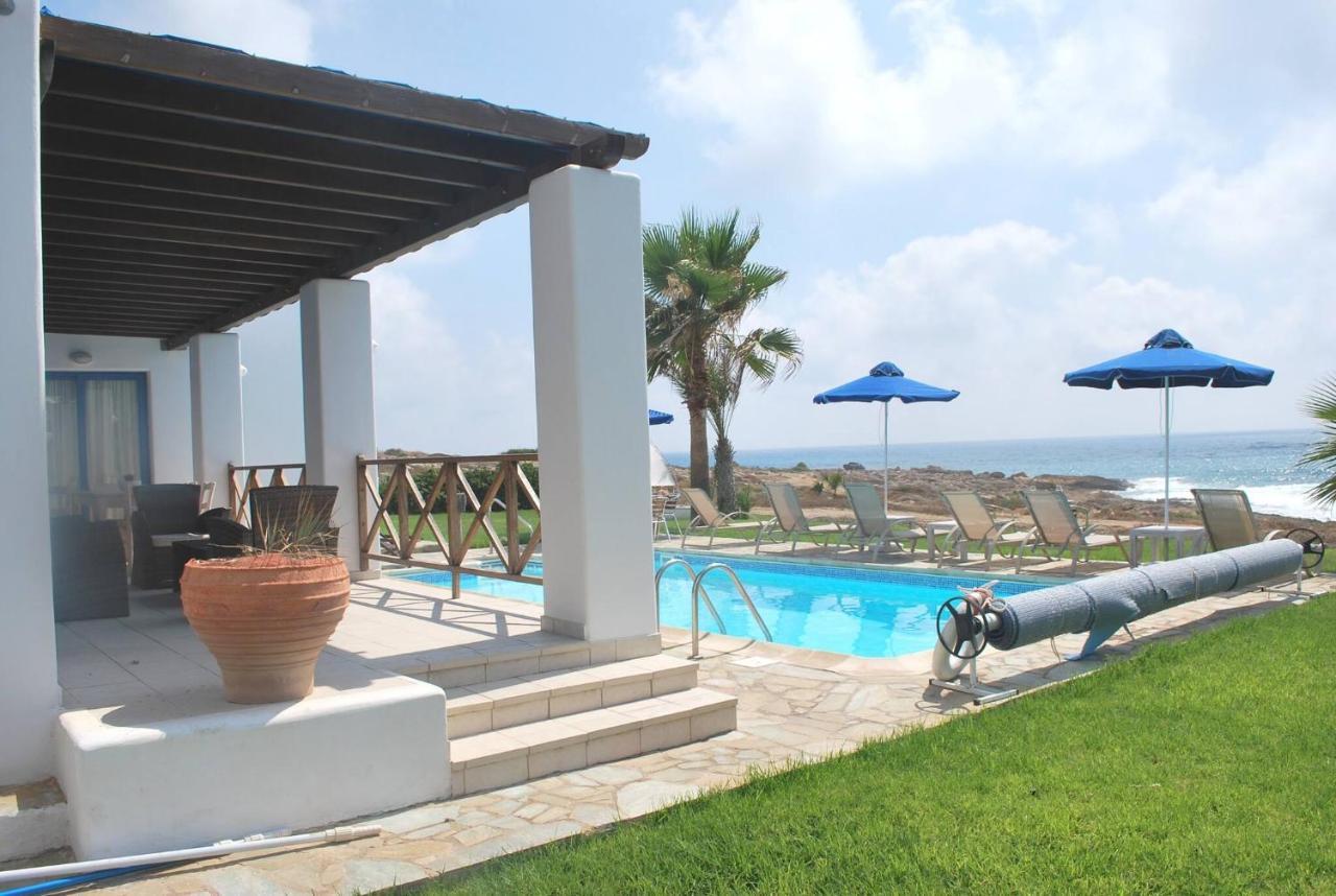Sea Front With Private Heated Pool, Quiet Area Paphos 322 Kissonerga