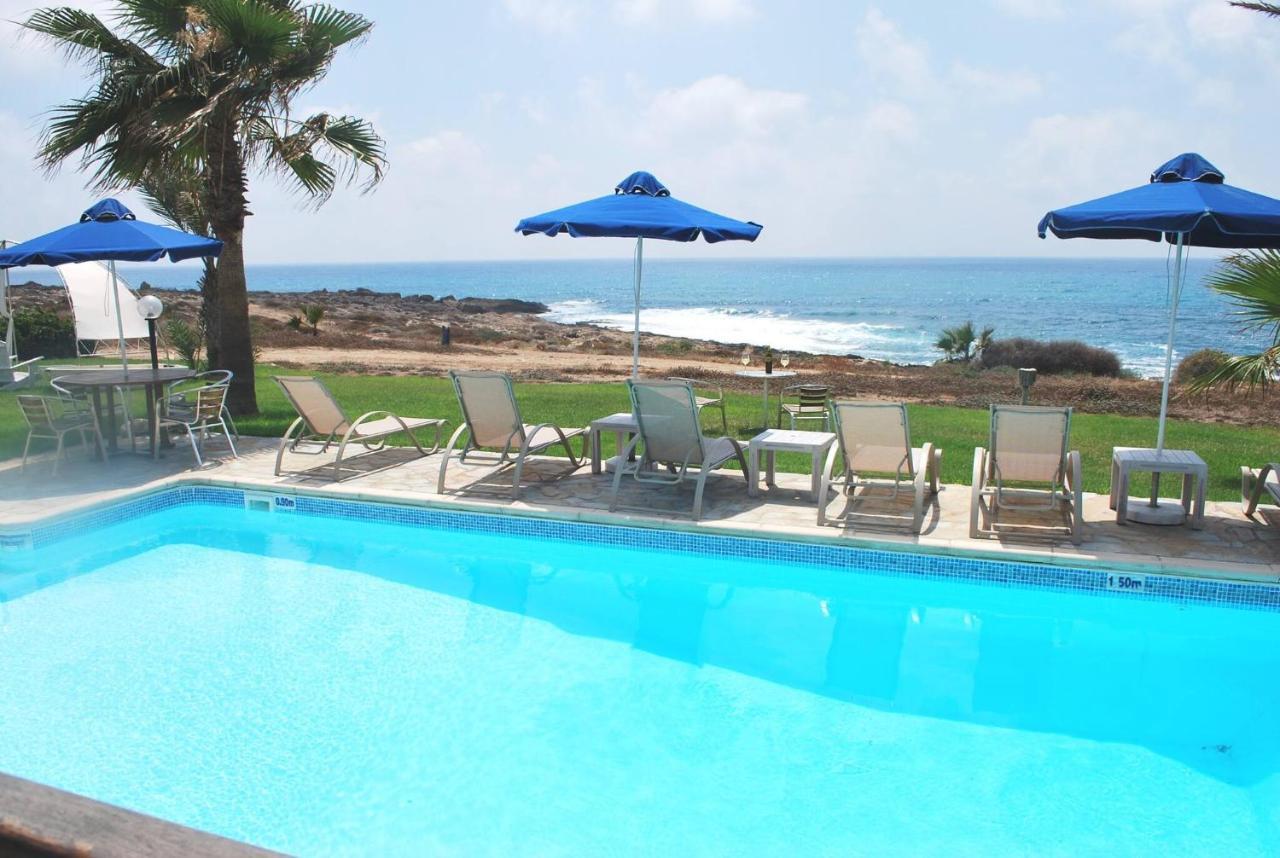 Villa Sea Front Villa, Heated Private Pool, Amazing Location Paphos 323