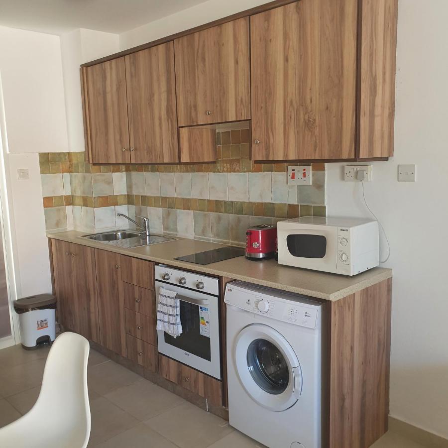 Emilia 10 Apartment *