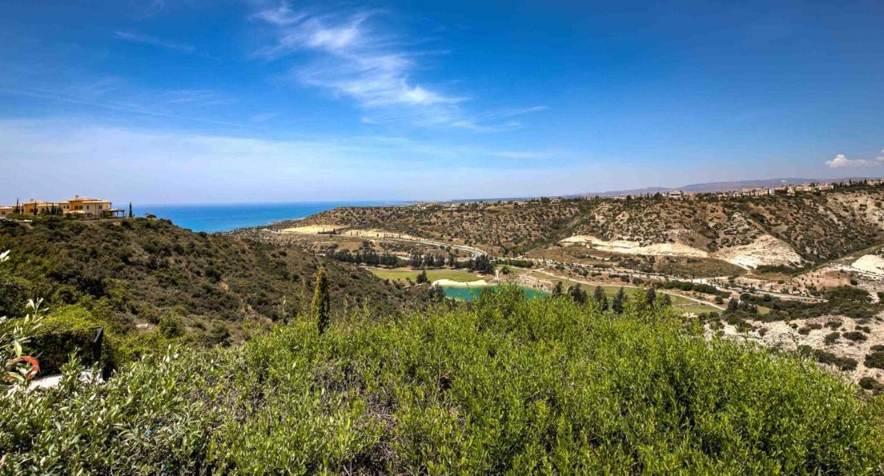 Fantastic Junior Cz02 Salamis With Gorgeous Views, Aphrodite Hills Villa