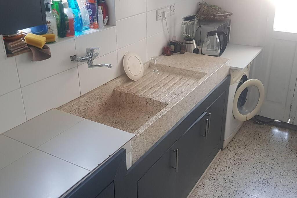 High By The Beach House In Girne Vakantiehuis Agios Georgios (Kyrenia)