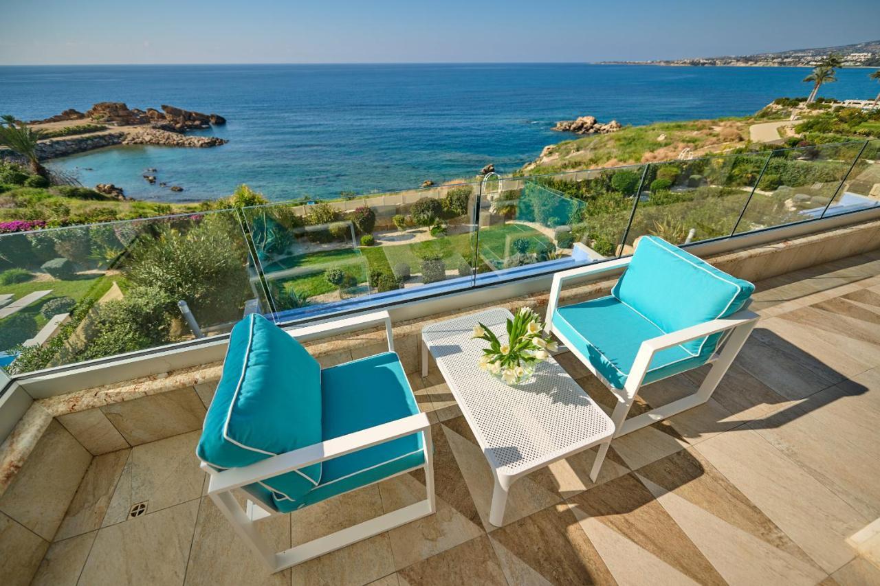 Olymp Luxury C - Seafront Elegance With Infinity Pool And Exclusive Lifestyle Villa Kissonerga