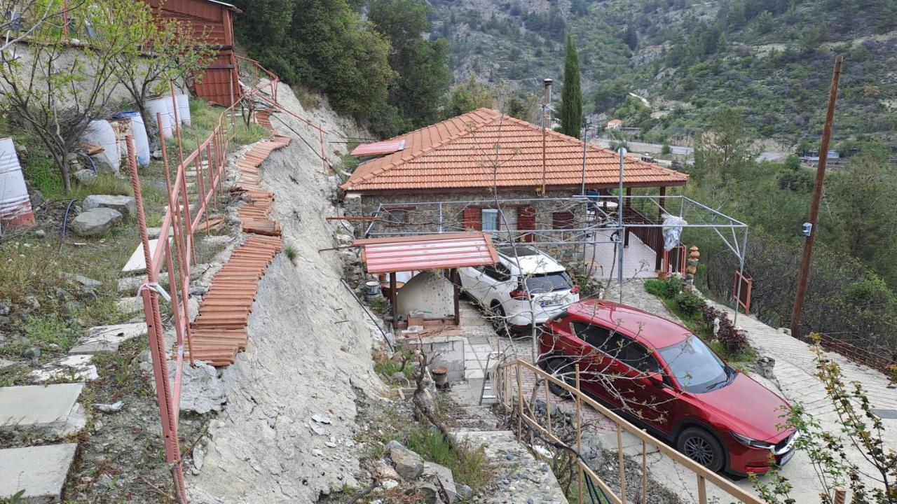 Mountain View Ioannis Ylation Saranti Holiday home *