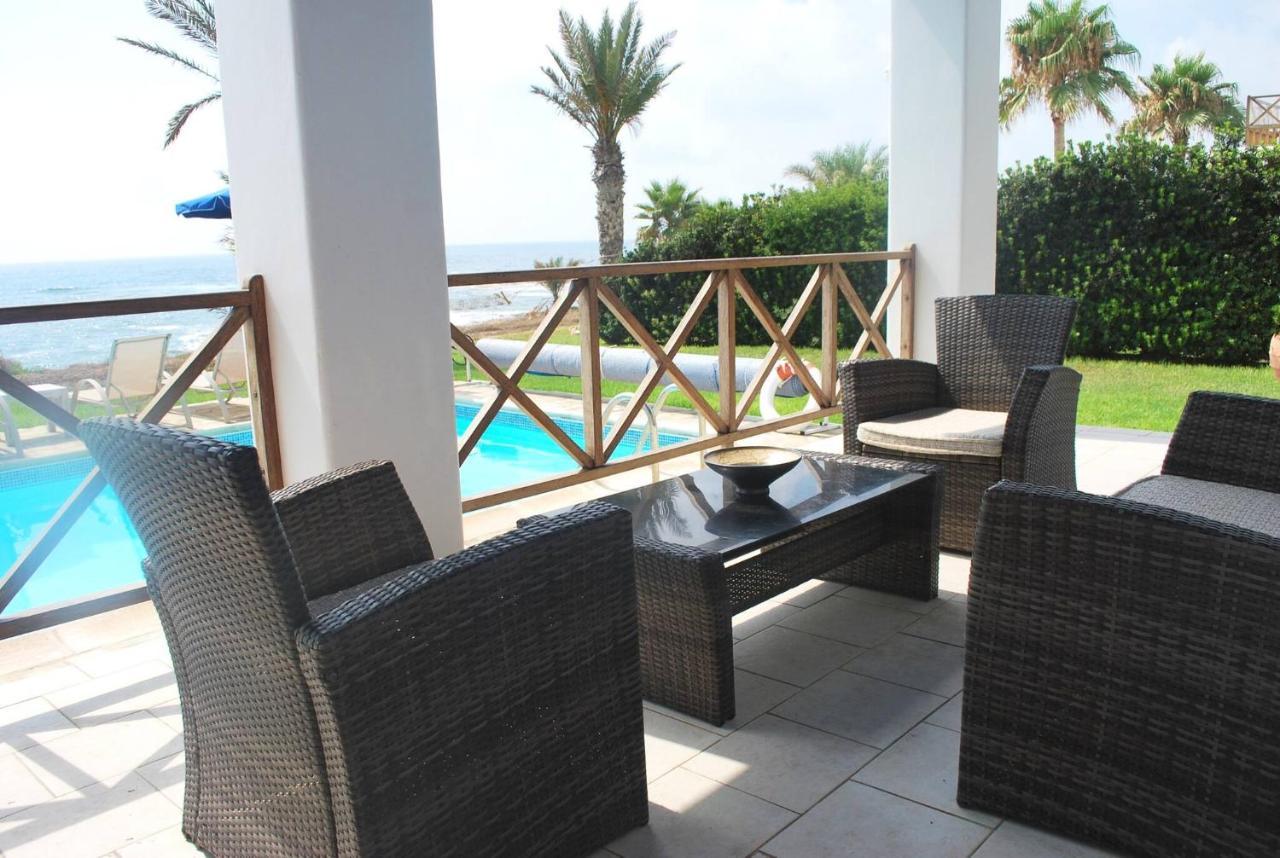 Sea Front With Private Heated Pool, Quiet Area Paphos 322 * Kissonerga