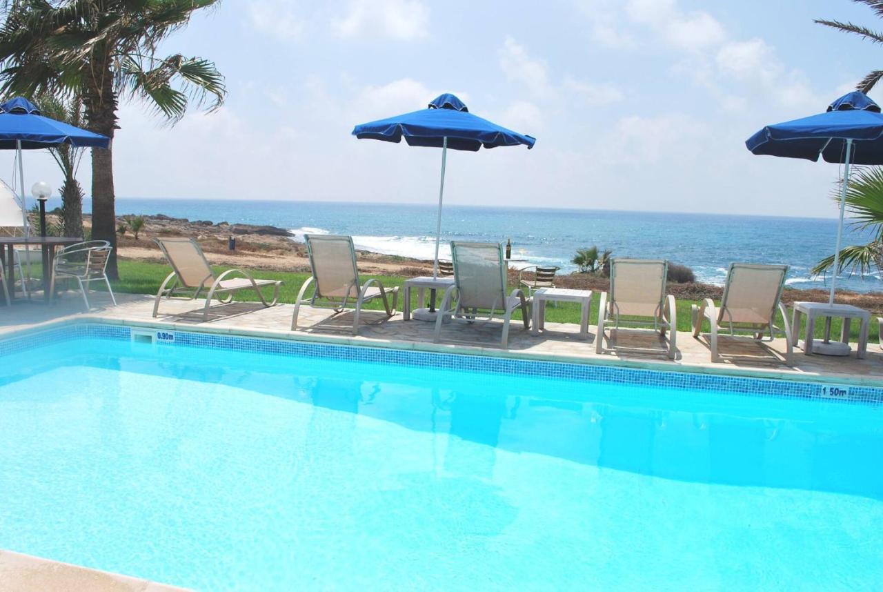 Villa Sea Front Villa, Heated Private Pool, Amazing Location Paphos 323 *