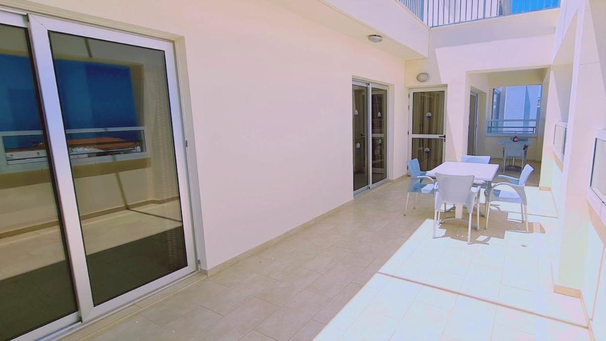 Sunrise B01 Apartment