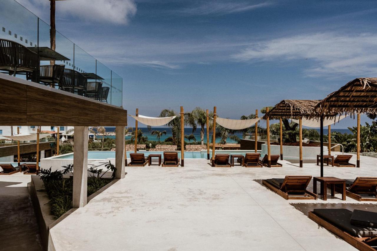 Cavo Zoe Seaside Hotel