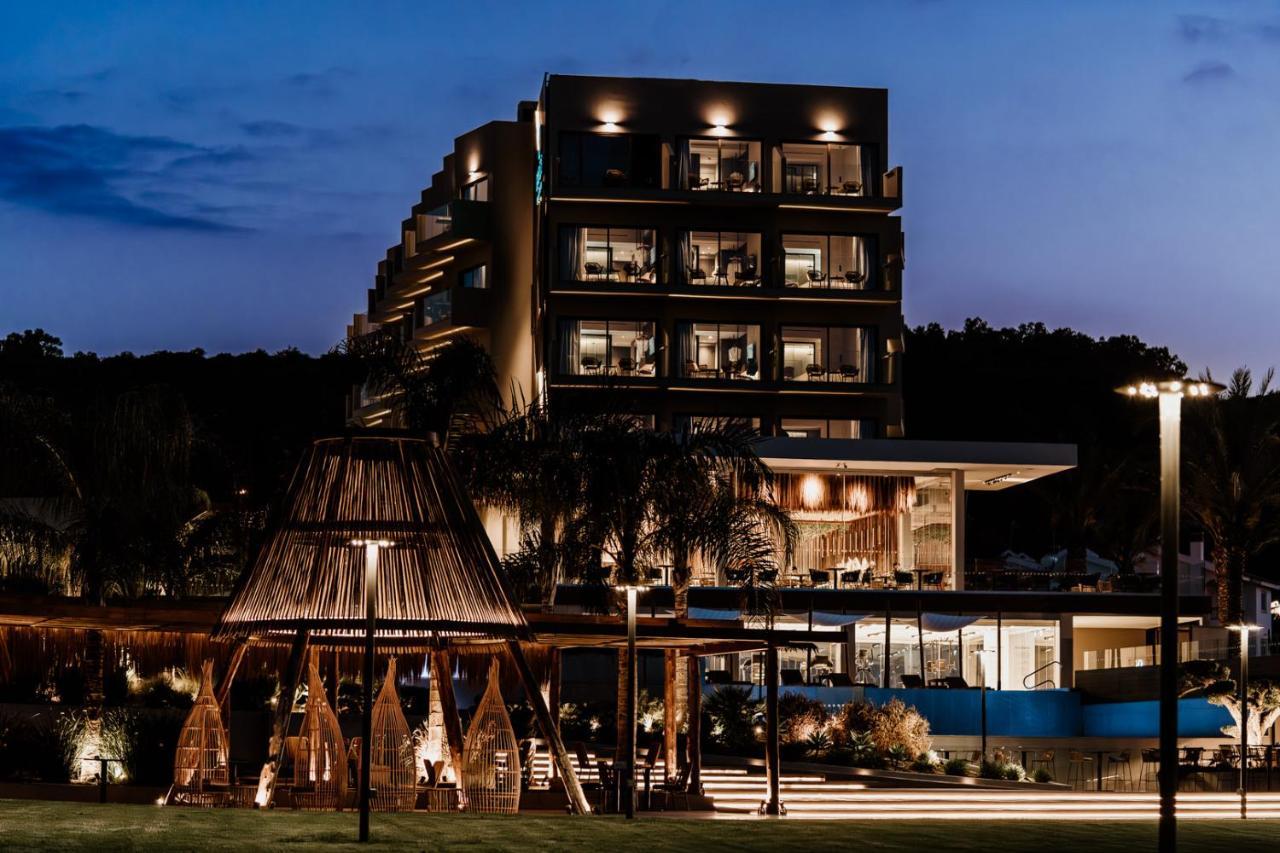 Cavo Zoe Seaside