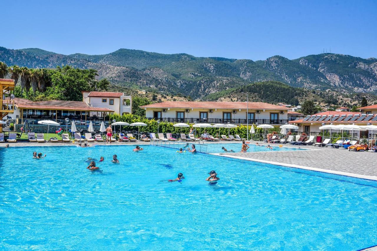 Hotel Riverside Garden 4*
